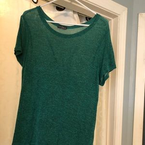 Green short sleeve shirt